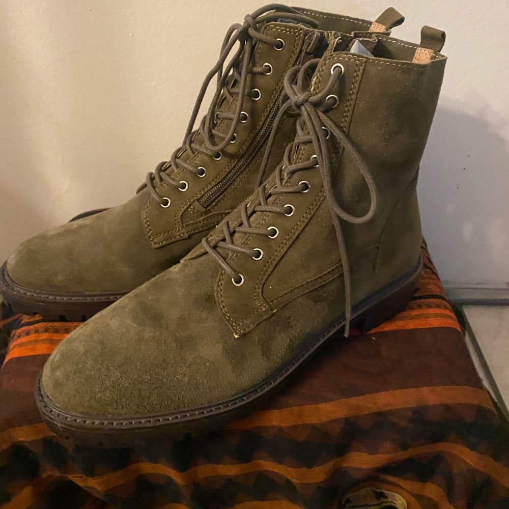 Lucky Brand Kandie Forrest Green Suede Brand New